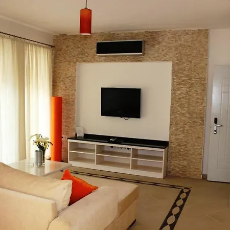 Golden Life Heights Deluxe - Adult Only Hotel