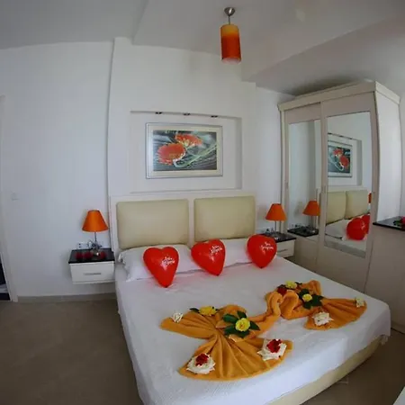 Golden Life Heights Deluxe - Adult Only Hotel 3*