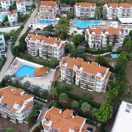 Golden Life Heights Deluxe - Adult Only Hotel 3*