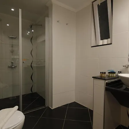 Golden Life Heights Deluxe - Adult Only 3*