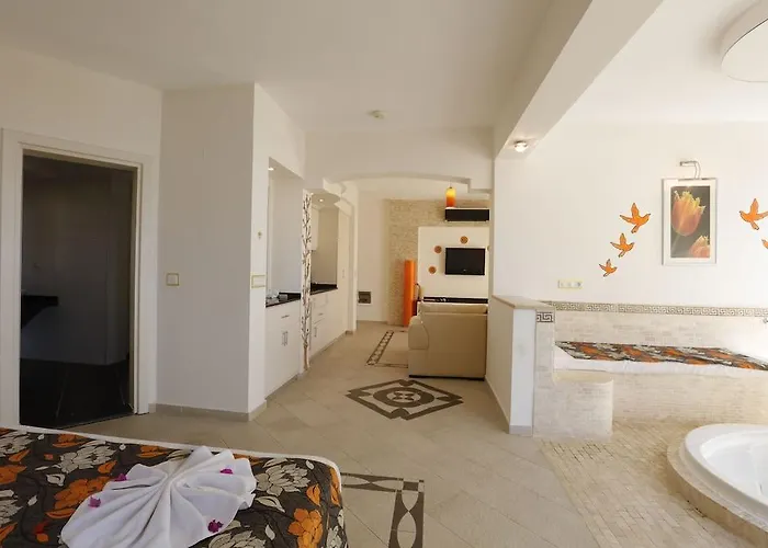 Szálloda Golden Life Heights Deluxe - Adult Only 3*