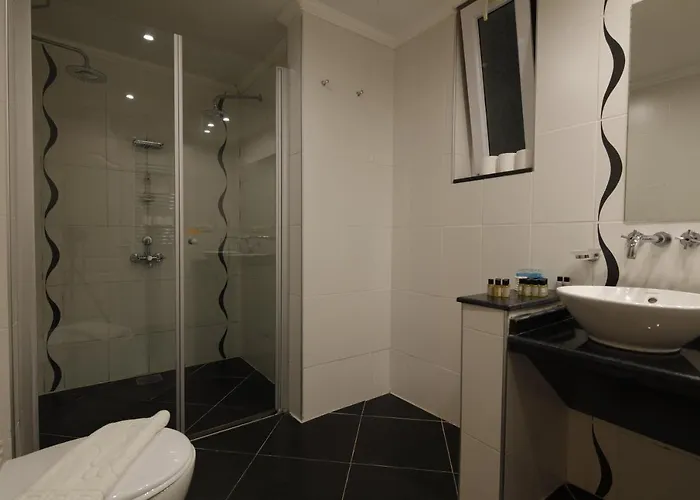 Golden Life Heights Deluxe - Adult Only 3*