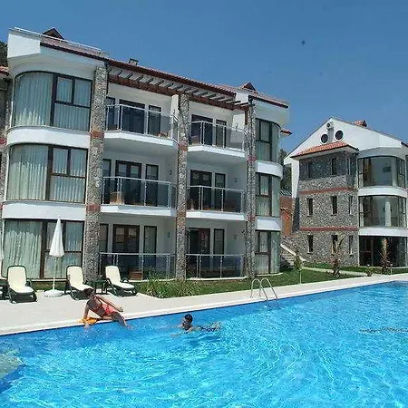 酒店 Golden Life Heights Deluxe - Adult Only 3*