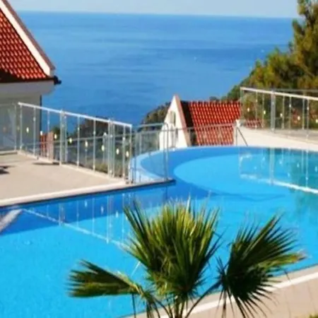 Golden Life Heights Deluxe - Adult Only Hotel