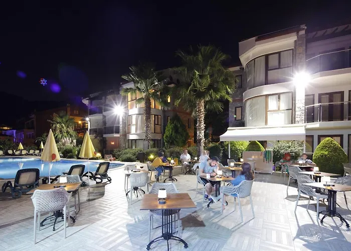 Golden Life Heights Deluxe - Adult Only 3*