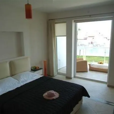 Golden Life Heights Deluxe - Adult Only 4*