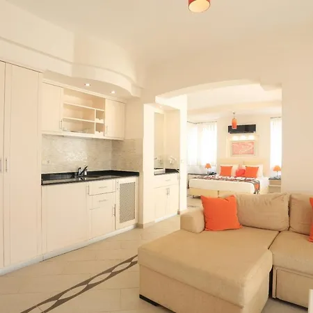 Golden Life Heights Deluxe - Adult Only 4*