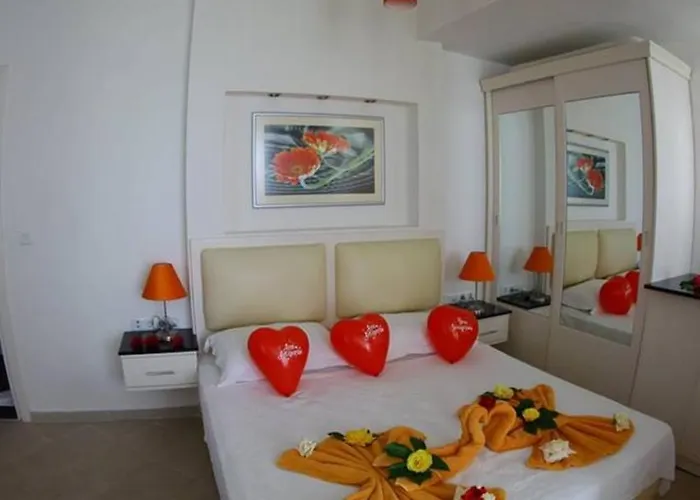 Golden Life Heights Deluxe - Adult Only Hotel 3*
