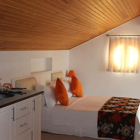 Отель Golden Life Heights Deluxe - Adult Only 3*