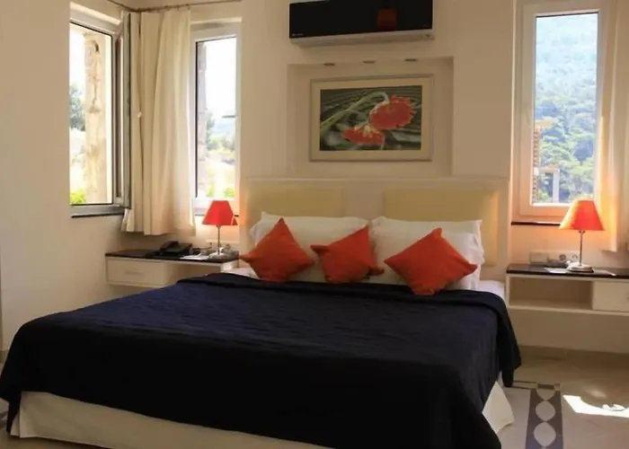 Golden Life Heights Deluxe - Adult Only